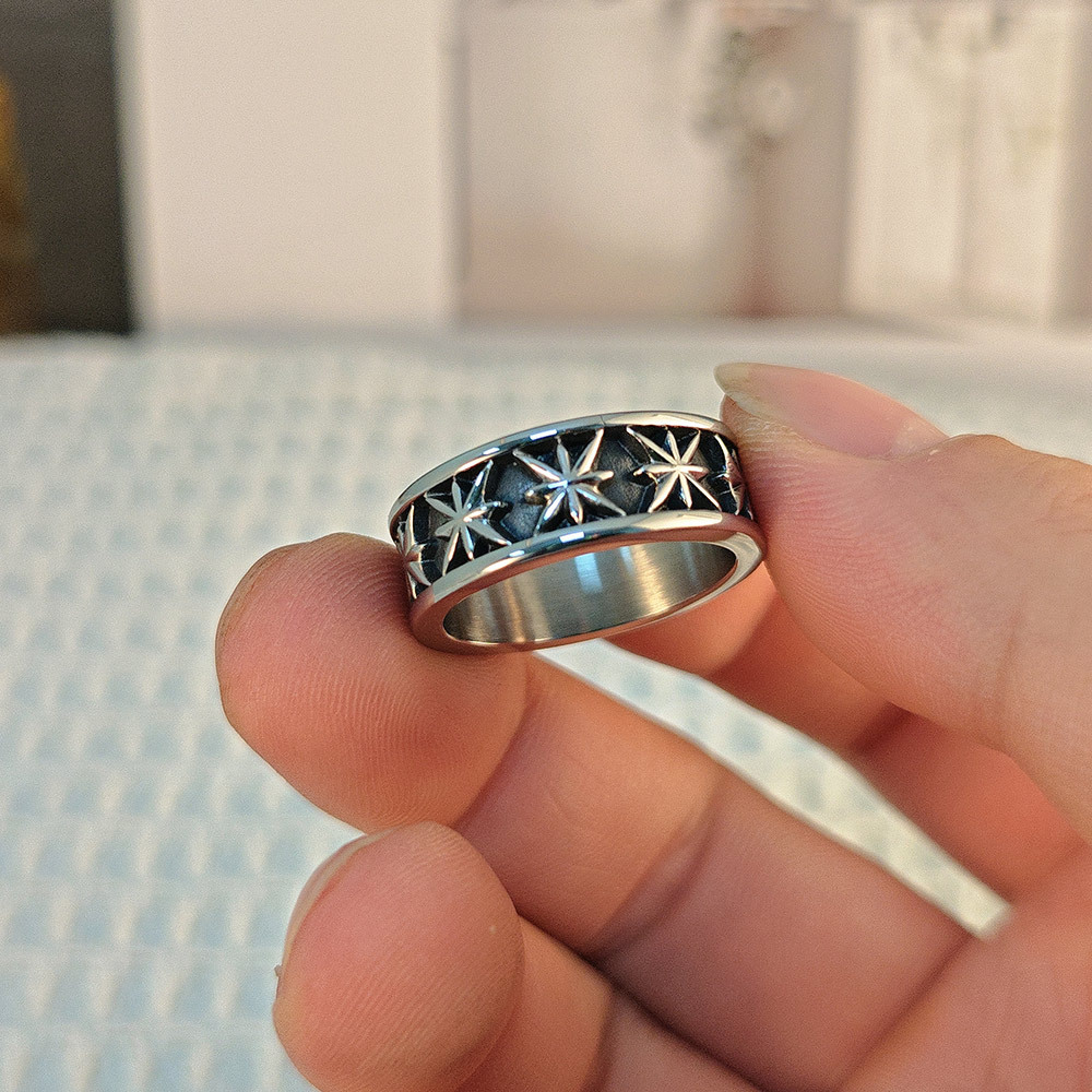 European and American fashion punk retro rice flower octagonal star titanium steel men's high-end ring boys ring wear street