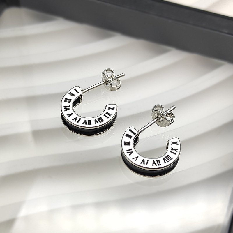 New Simple All-match Roman Digital C- shaped Earrings Women's Vintage Vintage Semi-circle High-grade Elegant Ring Elegant Earrings