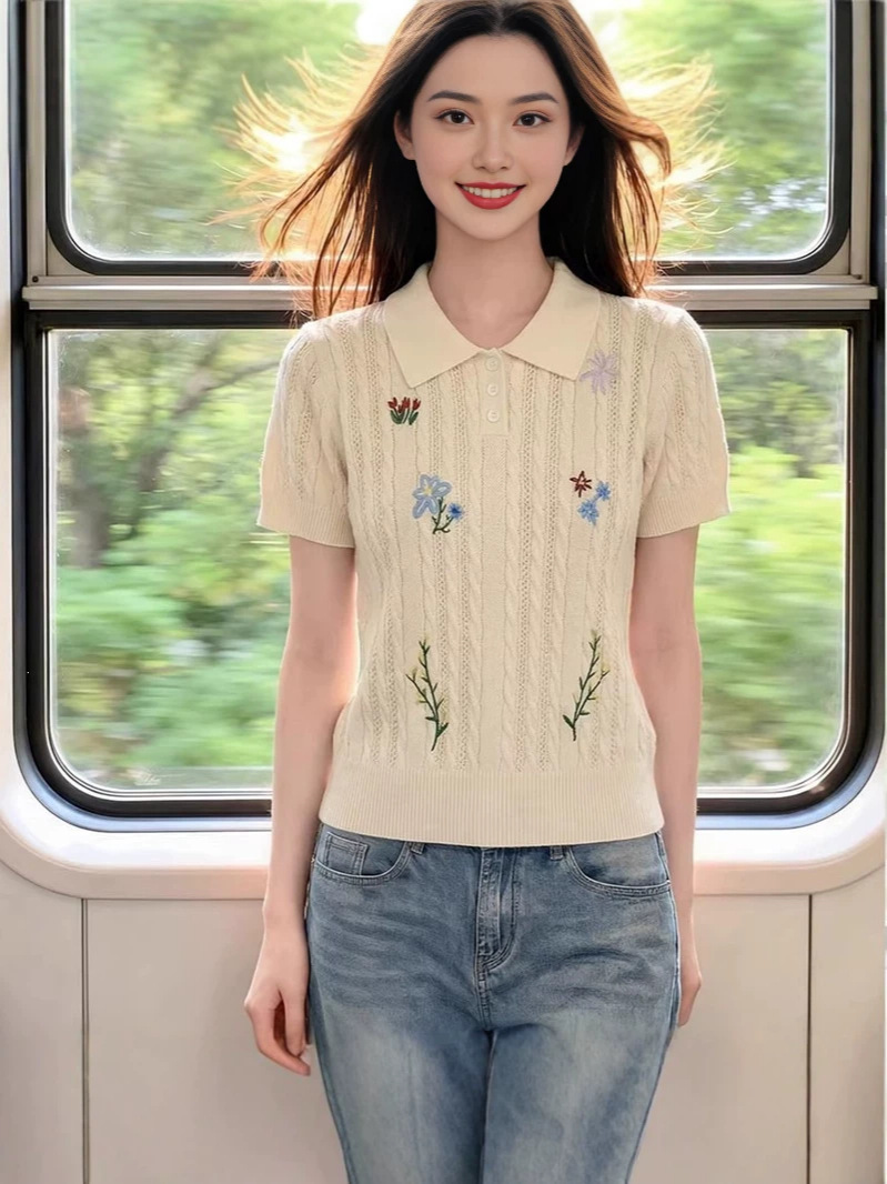 Summer New Style Short Polo Collar Puff Sleeve Top for Petite Women, White Ice Silk Knit Short-Sleeve T-Shirt for Women