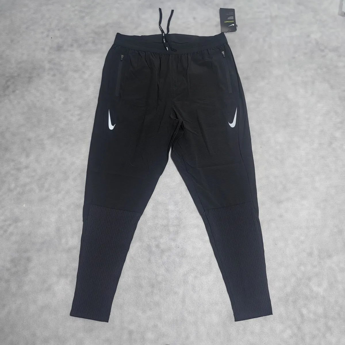 NIKE LEMOVEN pants