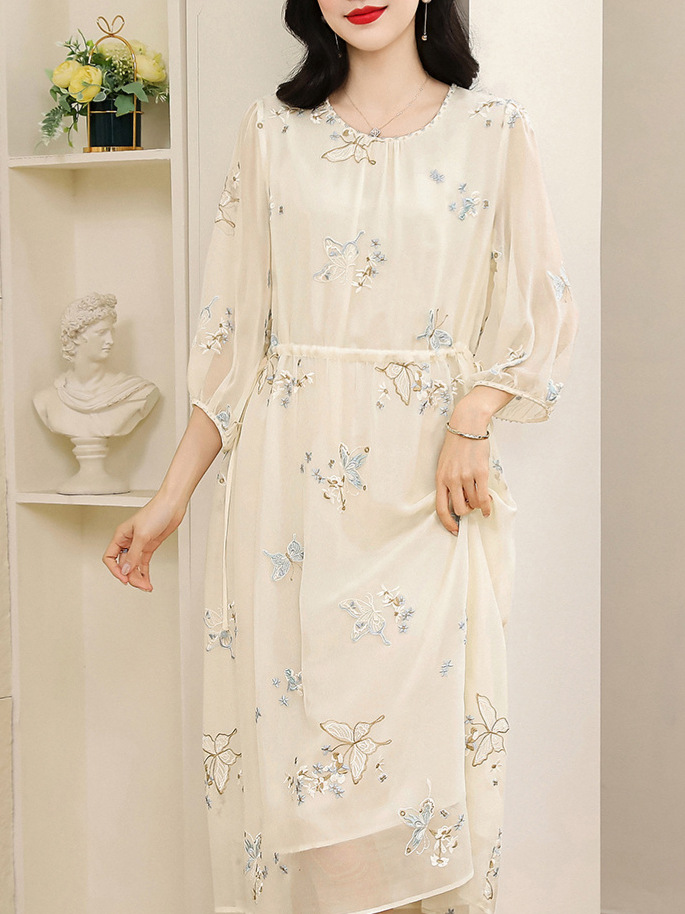 2026 Hangzhou Silk Embroidered Floral Dress for Women, Round Neck, Three-Quarter Sleeves, Mid-Length, Elegant Mulberry Silk Dress