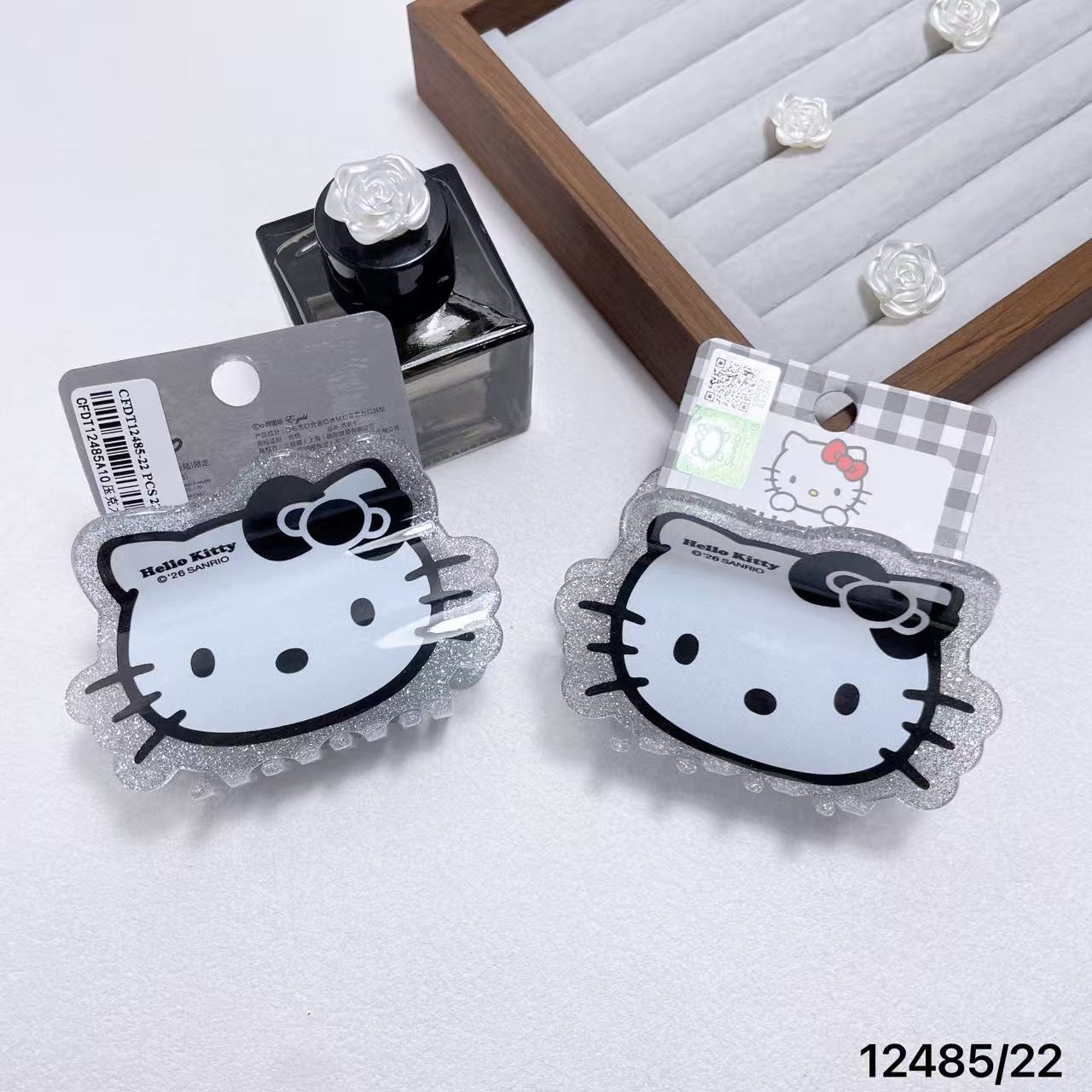 Authentic Licensed Hello Kitty Premium Silver Glitter Cute Cartoon Medium-Sized Hair Clip 12485