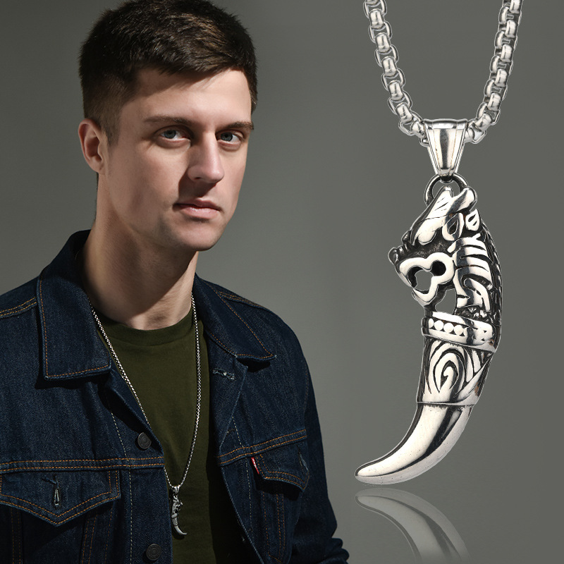 European and American tide men domineering titanium steel spike necklace Kirin spike dragon zodiac pendant personality couple necklace wholesale