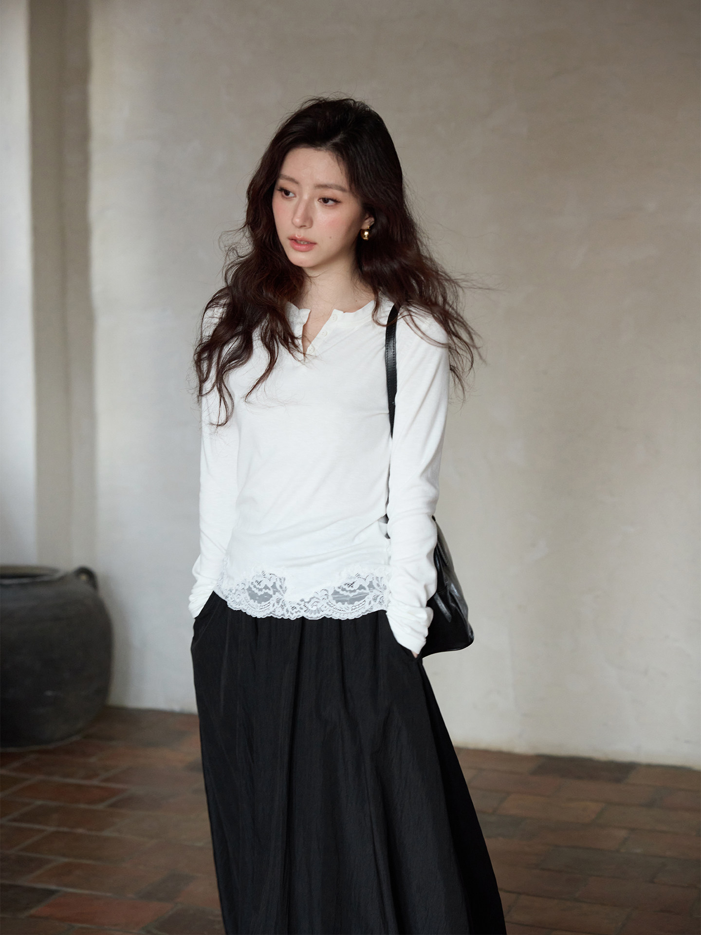 Ximeng 2026 New Spring Korean-Style Unique and Beautiful Top with Lace Splicing White Pullover Long-Sleeve T-Shirt