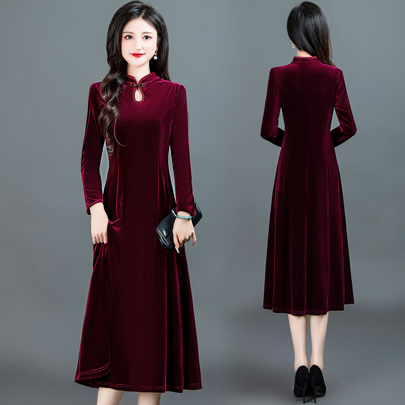 Fashionable Large Size Gold Velvet Dress for Women Autum 2025 New Slim Fit Elegant Over-The-Knee Bottoming Long Skirt