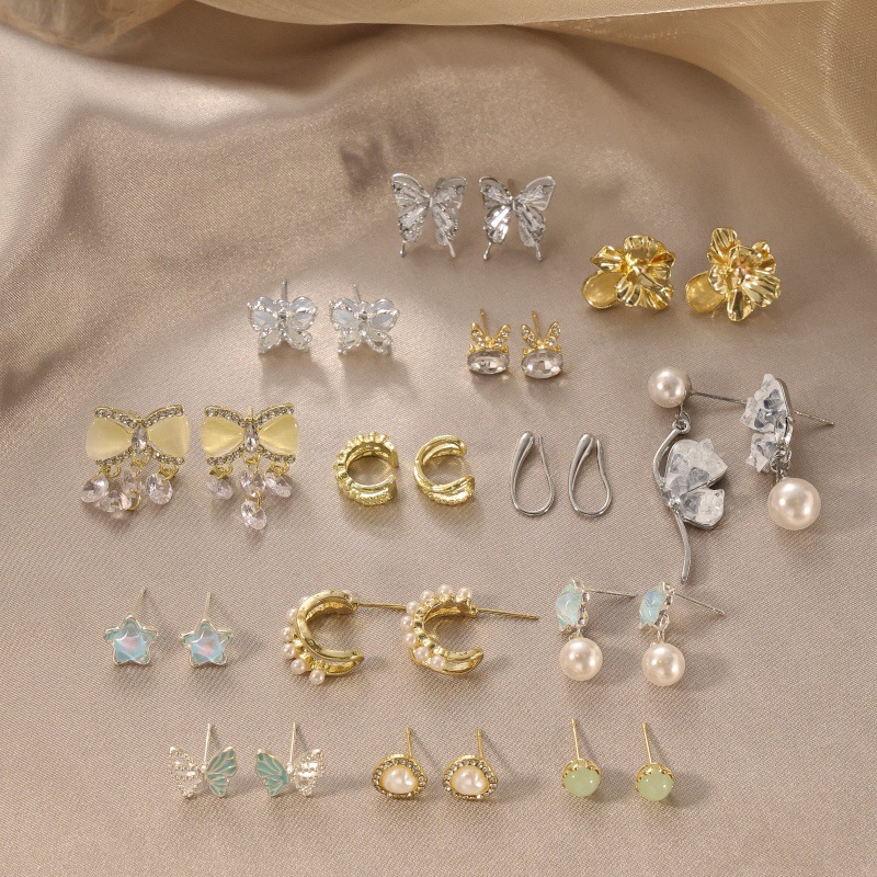 Trendy Influencer-Style Earrings with a High-End Feel, Exquisite and Versatile, Unique Design, Popular Earrings, Wholesale Supply
