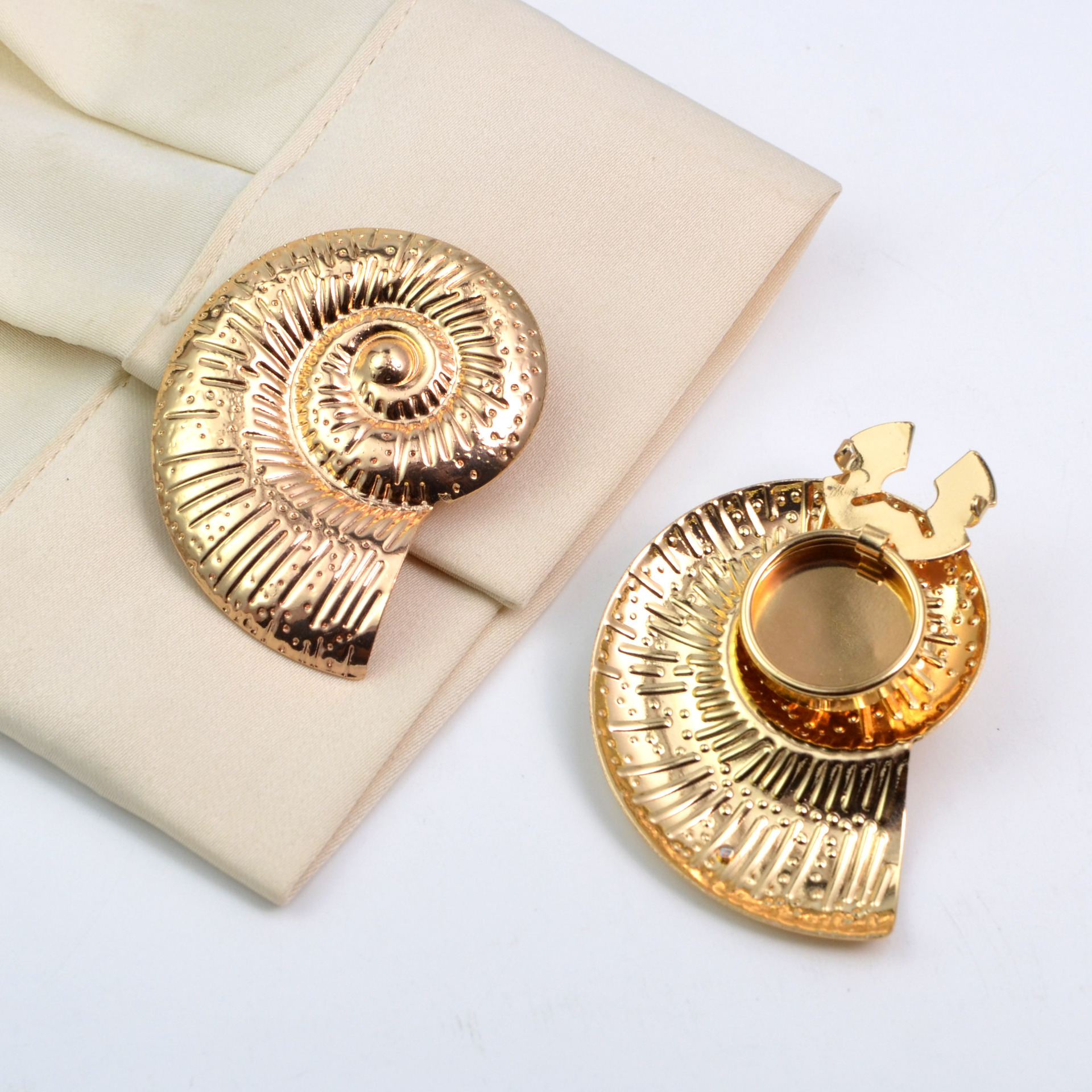 Button Cover Fashion Crystal Rhinestone Shirt Cufflink Button Cover Flower Collar Button Rhinestone Button Cover