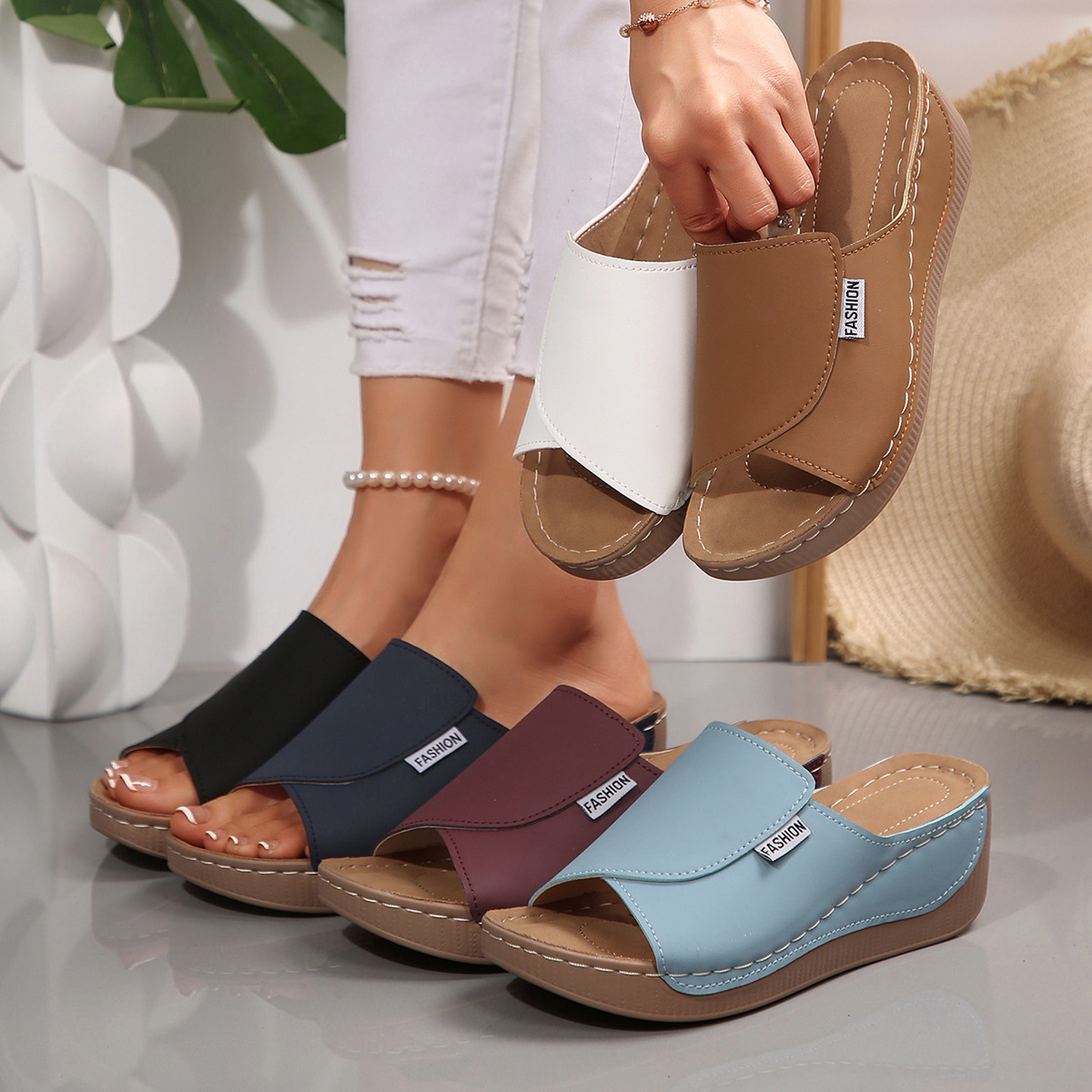 Cross-Border Large Size Thick-Soled Casual Slippers for Women 2025 New Wide Straps Simple and Fashionable Fish Mouth Wedge Slippers