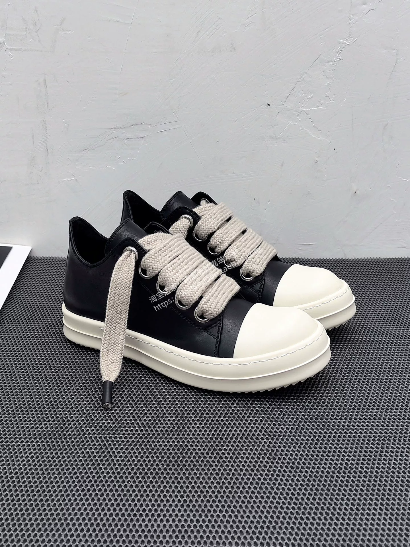 2025 New Style Thick-Soled Genuine Leather Lace-Up Low-Top Shoes for Men, Internet Celebrity Style, Large Size Men's Casual Shoes