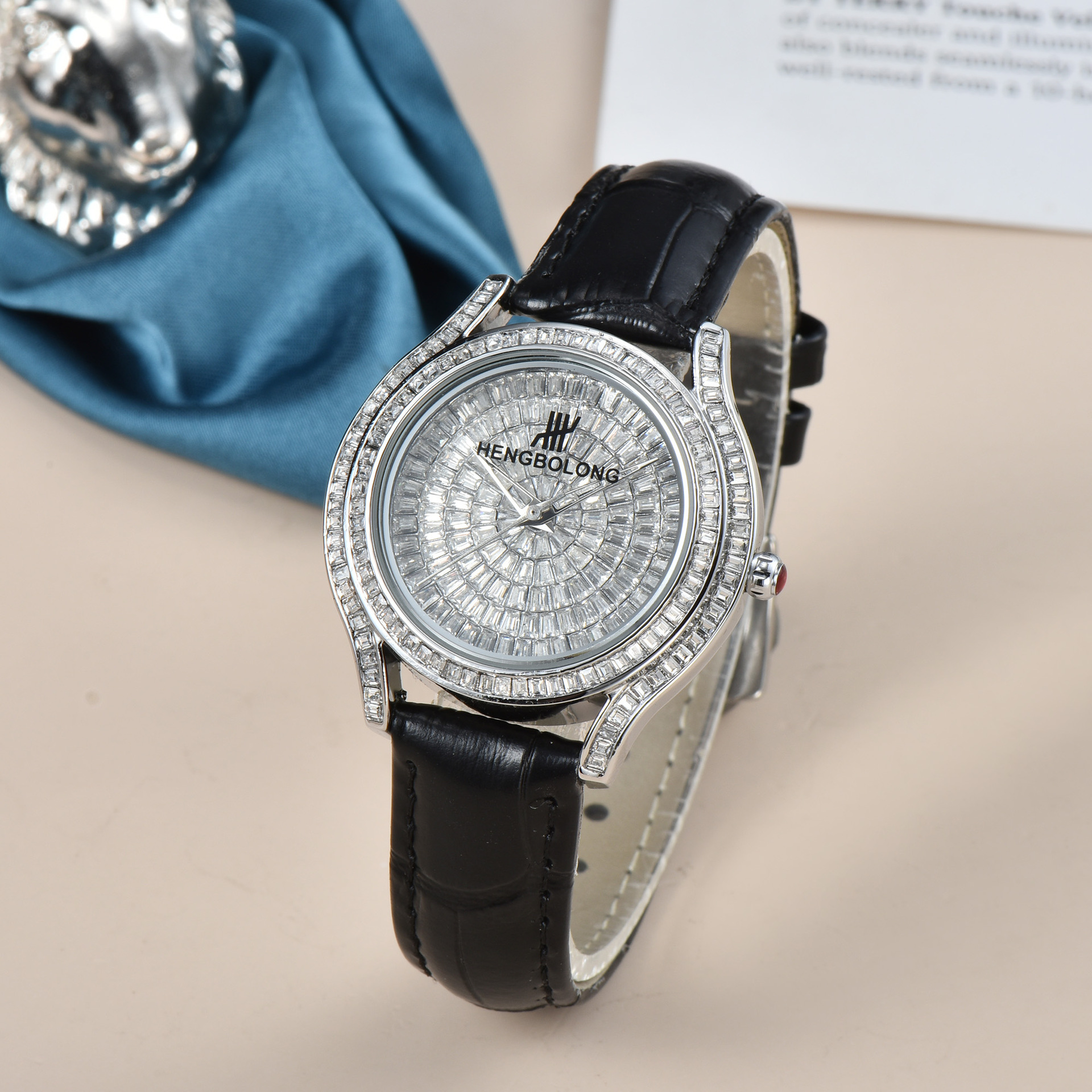 Factory Direct Sales Heart-Warming Starry Internet Celebrity Live Broadcast Fashion Watch Large Dial Watch Crystal Exquisite Scale Diamond