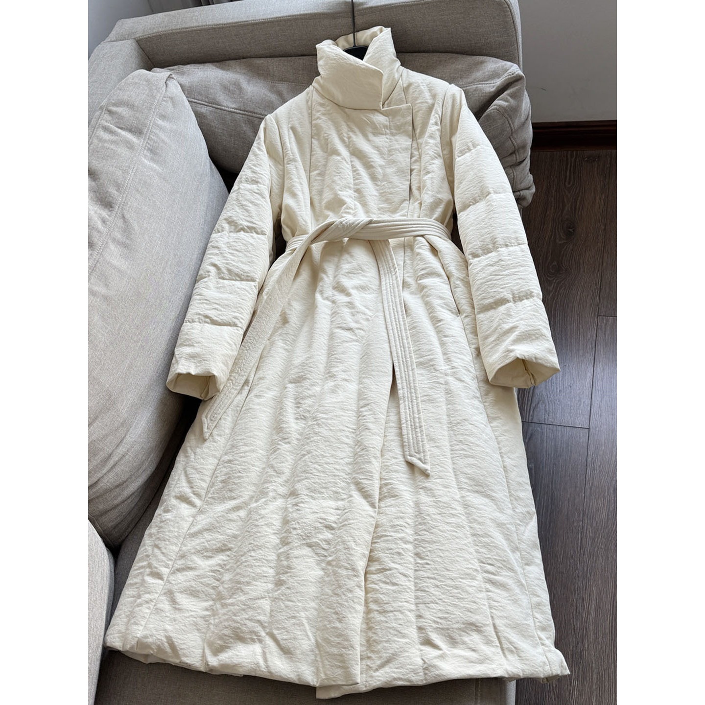 2025 New Style Elegant White Goose down Stand Collar Long Casual Slimming Puffer Jacket for Women Wholesale B4By0811