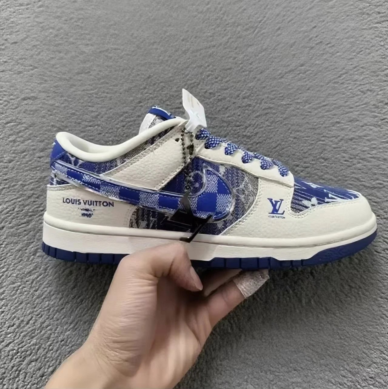 Spot L Special Price Full Head Layer Pure Source Worker C Spot Real Shot Real Hair NK Dunk Low Joint Brand Rice White Blue Retro Low Top Leisure Sports Skateboard Shoes Casual Shoes Sports Shoes Basketball Shoes Dunk Custom Rice White Blue