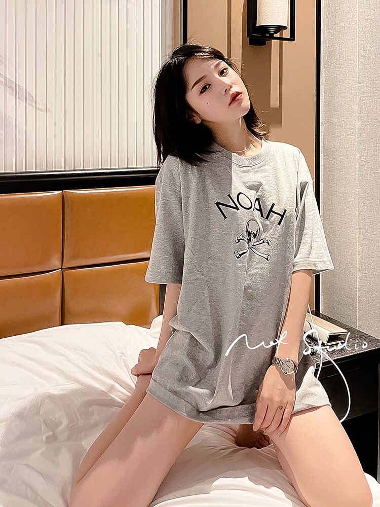 Nof Studio Skull Ghost Head Logo Text Pure Color Loose Short-Sleeved T-Shirt Same Style for Men and Women Fotografie QC de pe TAOBAO pe Qualit.ly