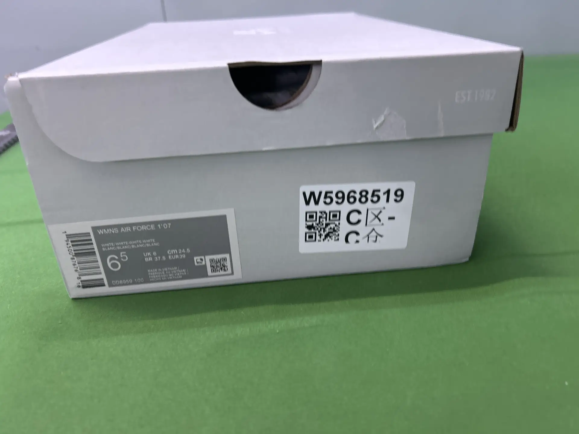 Nike Air Force 1 '07 White
