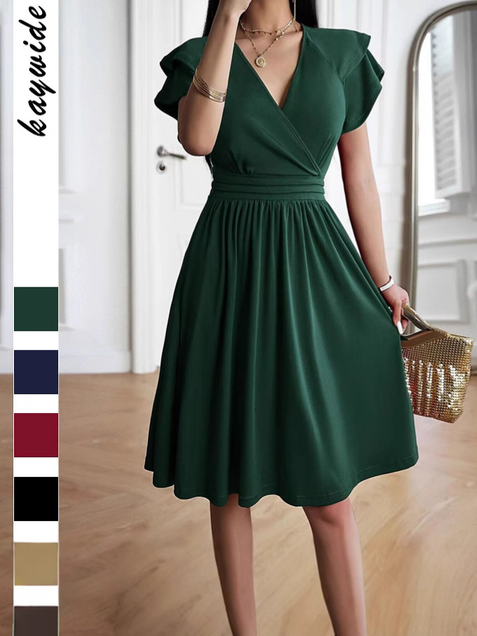 In-Stock European and American Cross-Border Early Autumn Dresses 2024 Summer Vacation Beach Dress Retro Elegant V-Neck Mid-Length Dress