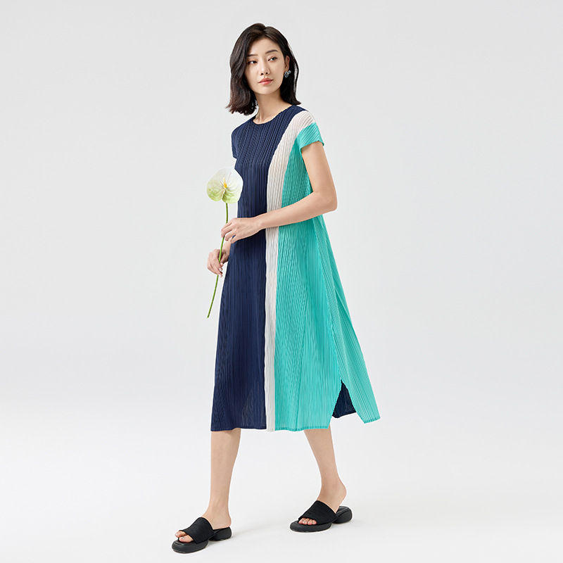 High-End Pleated 25 Summer New French Three-Color Splicing Pleated Loose Elegant Asymmetrical Slit Dress