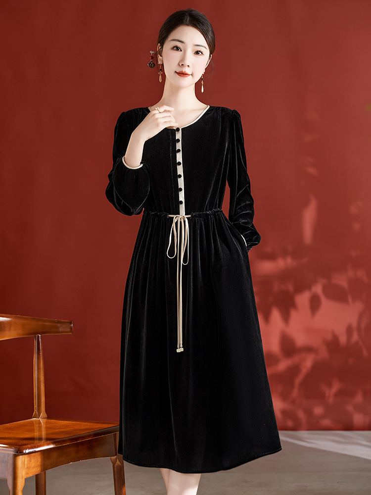 Silk Velvet Plus-Size Mother's Dress for Middle-Aged Women, 2026 New Autumn and Winter High-End French-Style Elegant Silk Dress
