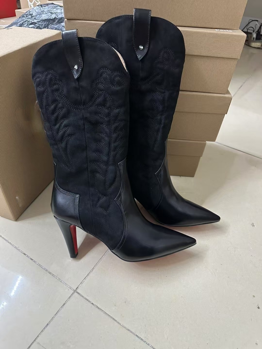2024 New Electric Embroidery Women's Boots with Red Soles, Denim Embroidered Short Boots, High-Heeled Women's Pointed-Toe Fashion Boots, Mid-Calf Boots, European and American Style