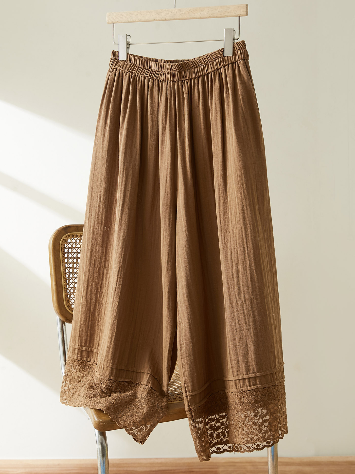 Cotton Cocoon Coffee-Colored Wide-Leg Pants for Women 2026 Spring and Autumn Loose Cropped Pants with Lace Trim and Hollow-Out Casual Pants