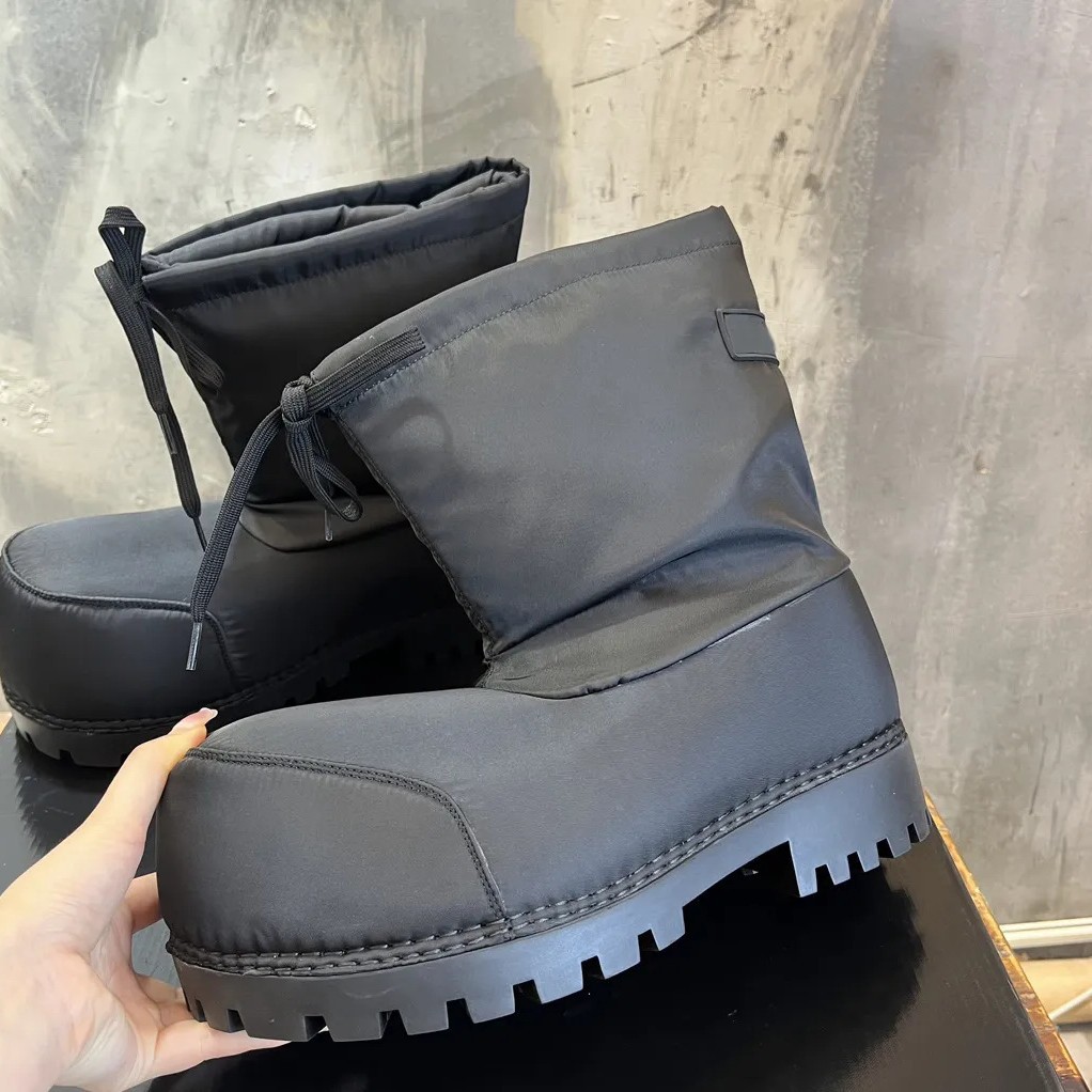 In-Stock Winter Foreign Trade Popular Pure Original High Version Thick-Soled Height-Increasing Solid Color Versatile Thickened Warm Large-Toe Snow Boots