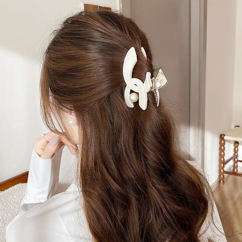 Acetic Acid Fragrant Style Hairpin Internet Popular Fashion Ponda Tail Clip All-match Fragrant Style Pearl Hairpin Live Little Red Book Clip