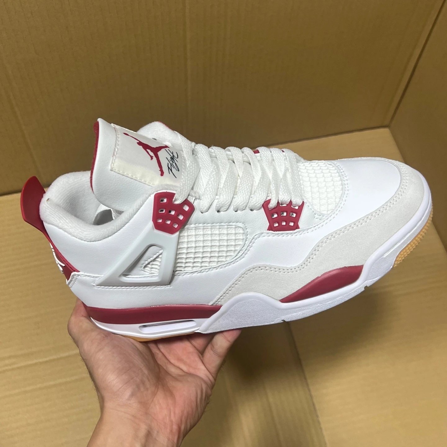 Air Jordan 4