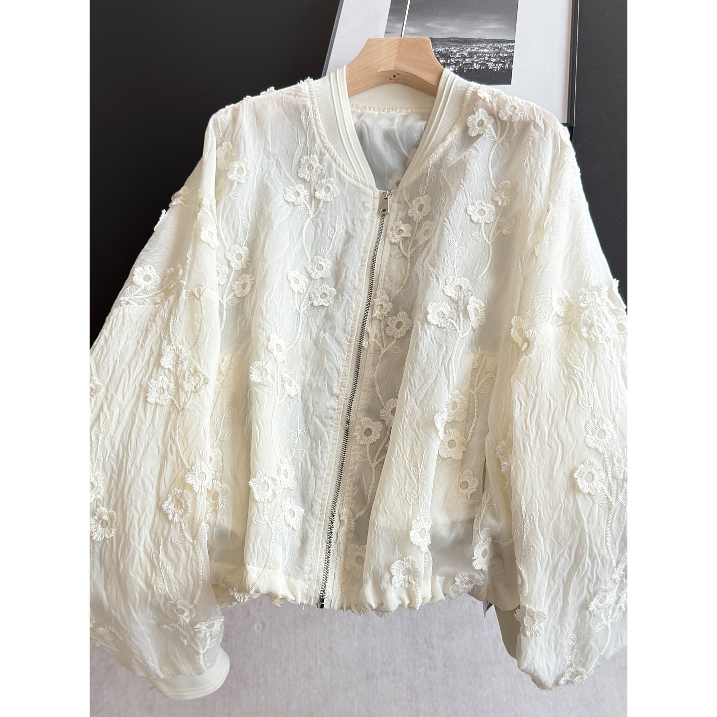 2026 Spring and Summer New Casual Thin Baseball Jacket with Three-Dimensional Floral Collar, Loose Sun Protection Jacket for Women Wholesale N6Dw9570