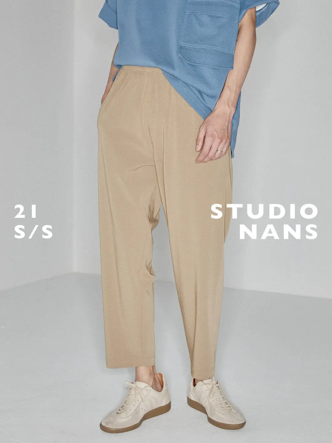 【Nans】Elastic Waistband, Stretchy and Comfortable, No Side Seam Design, Drapey Feel, Made from Warp Core-Spun Yarn Material, Cropped Pants