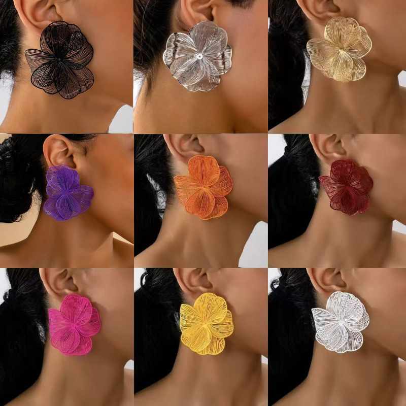 Cross-Border Best-Selling Light Luxury High-End Gold Flower Earrings, Fashionable Niche Exaggerated Hoops, Sweet and Elegant Ear Accessories