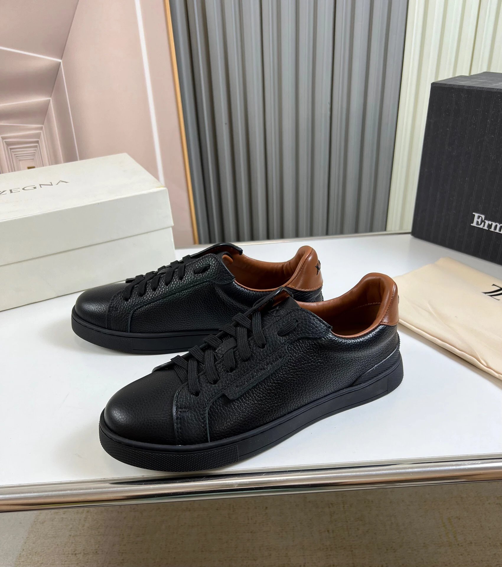 Z Sneakers