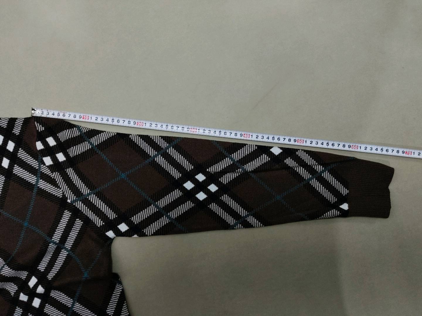 BURBERRY argyle sweater QC
