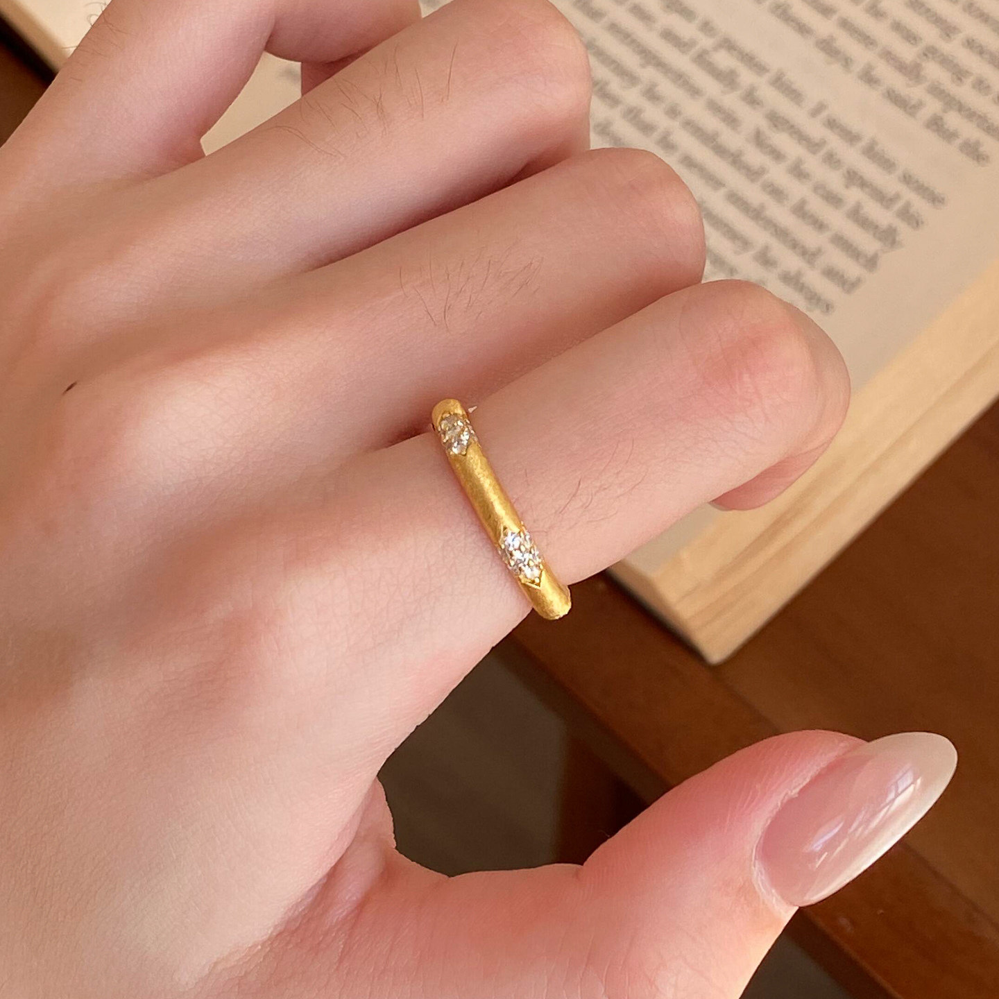 Gold Fine Glitter Brushed Plain Ring 2026 New Model Exquisite Light Luxury Niche Design Ring Jewelry Customization