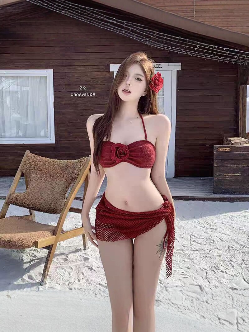 Korean Ins Style Strapless Bikini Two-Piece Swimsuit for Women, Flattering for Small Busts, 2026 Buttoned Hot Girl Hot Spring Vacation Swimwear