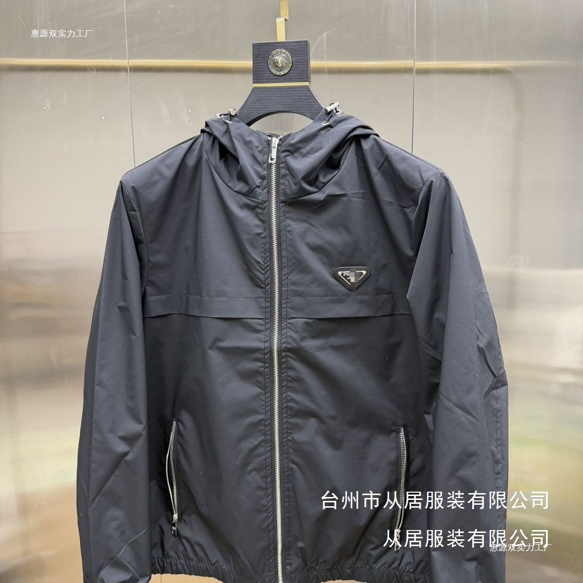 European New Style Slim-Fit Men's Jacket, Simple Solid Color Hooded Jacket, Men's Fashion Trendy Casual Windproof Wholesale QC-foto från 1688 på Qualit.ly