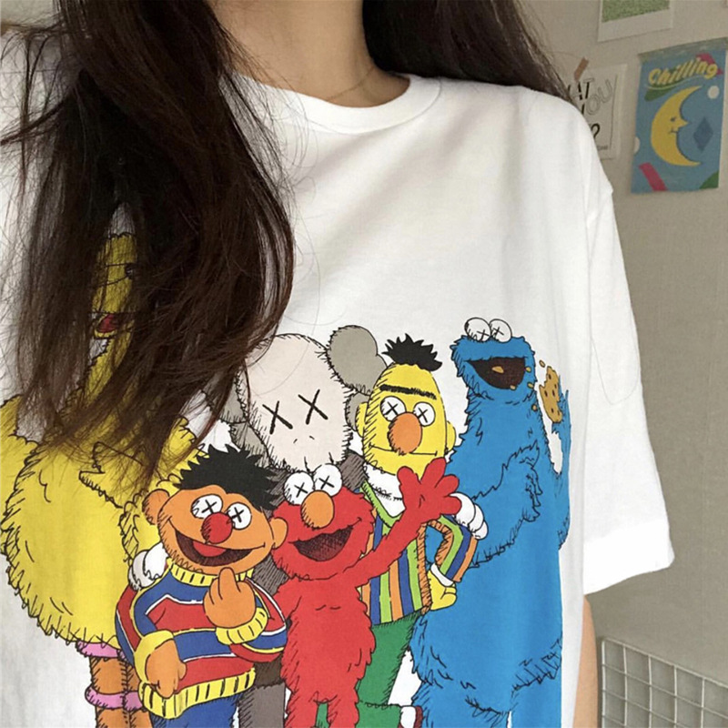 Cartoon White Short-Sleeved T-Shirt Loose Summer 2026 New Korean Style Ins Trendy Student Half-Sleeved T-Shirt Tops for Men and Women Foto QC de 1688 na Qualit.ly