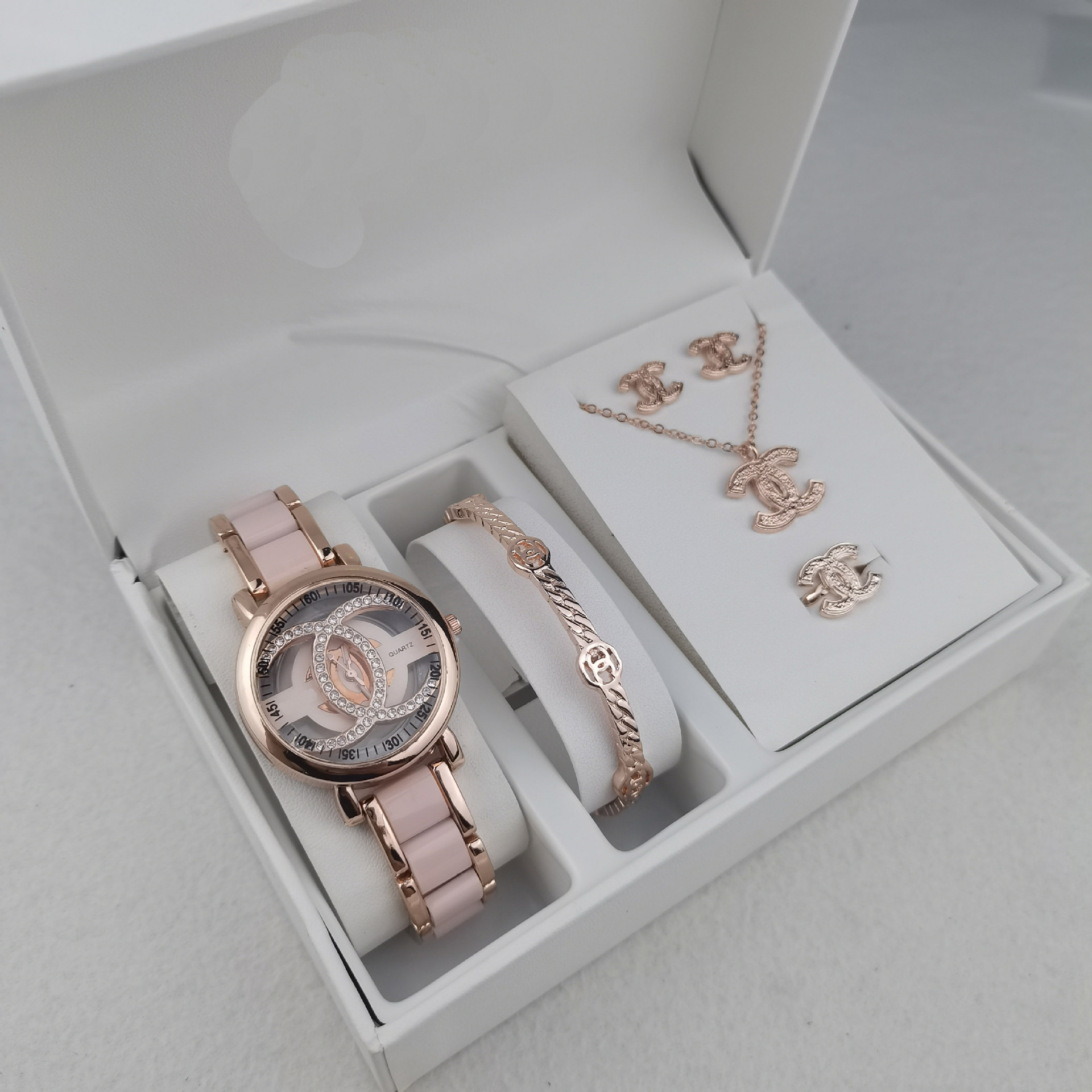 New Xiangjia Five-Piece Women's Hollow Watch with Diamond British Movement Watch, Small Fragrance Style, Fashionable and Versatile