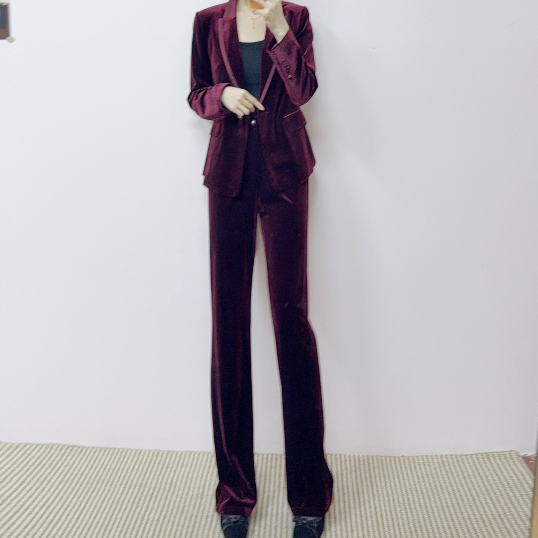 2026 Spring Fashion Korean Style Short Velvet Blazer + Casual Straight-Leg Pants Two-Piece Set 155