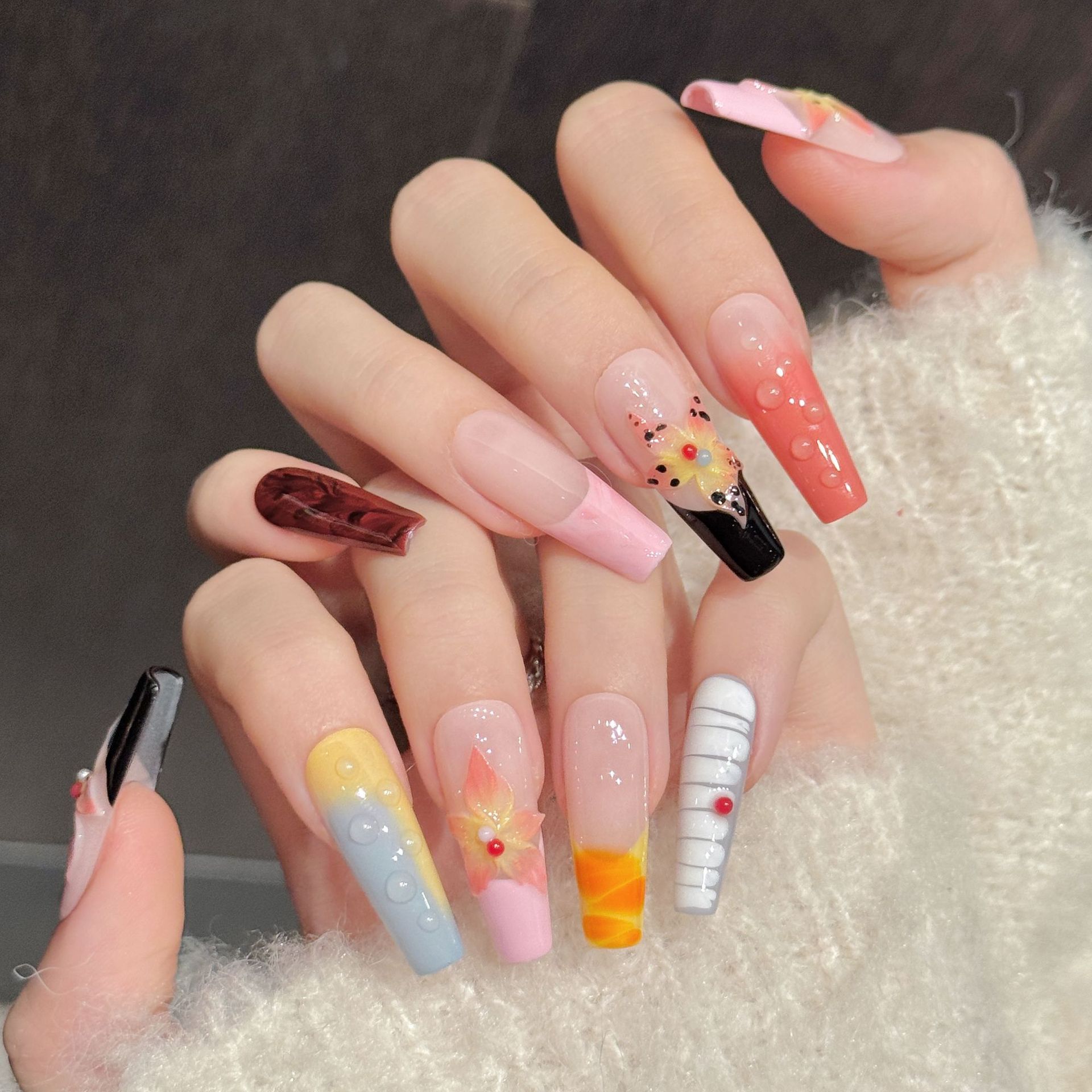 Rikaman Original【Floral Color Tone】Sweet and Spicy Island Style 3D Water-Drop Carved Gradient Fake Nail Art Stickers