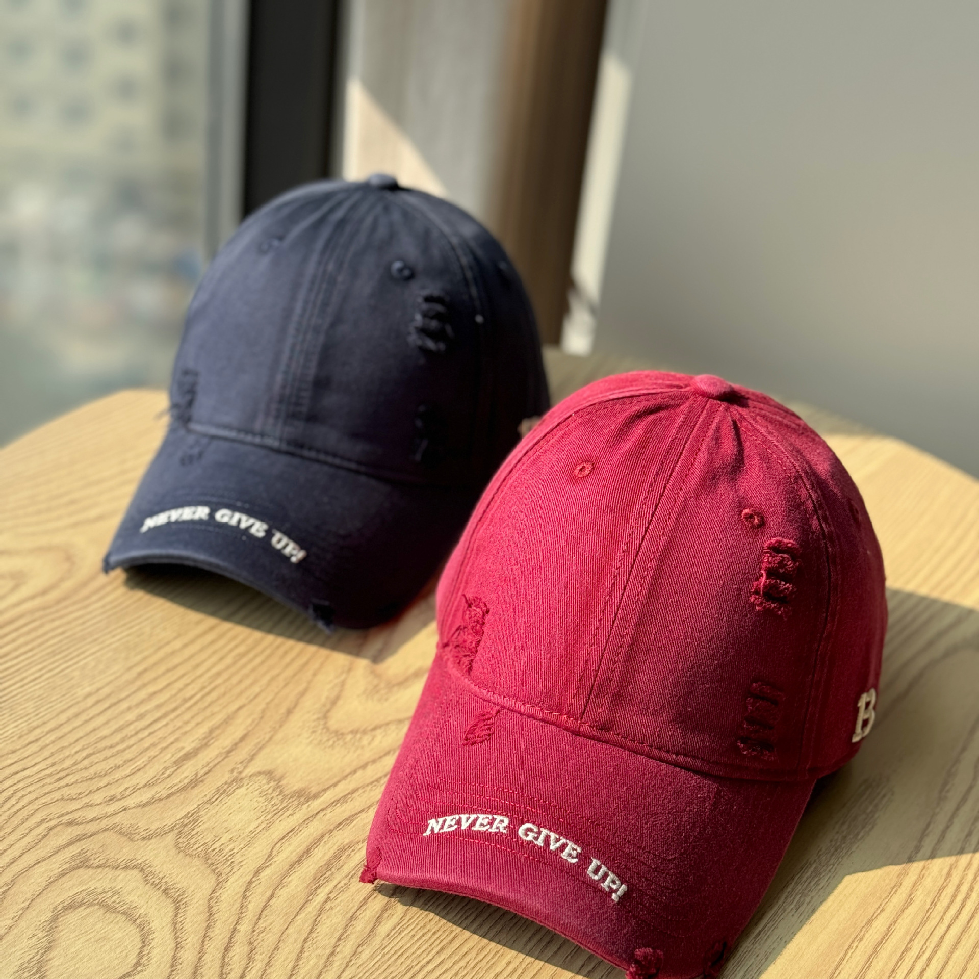 Korean Style Personalized Ripped Baseball Cap with Frayed Edges, Super Cool Soft-Top Baseball Cap, Fashionable Casual Trendy Brand Couple's Baseball Cap