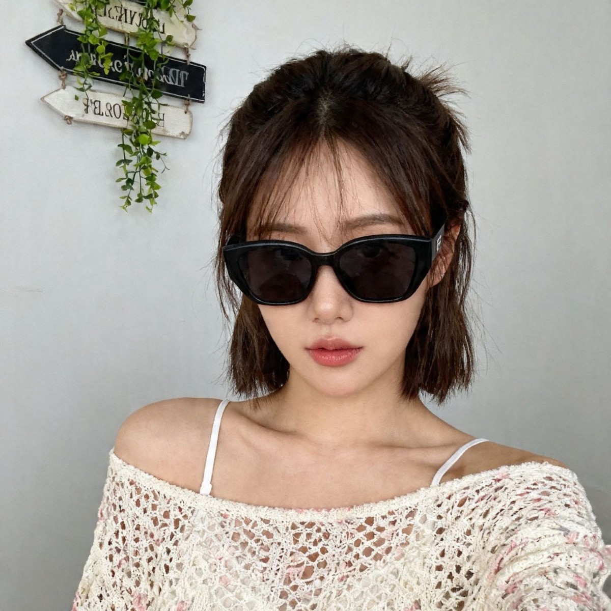 2025 New Style Sunglasses for Women, High-End Tr Polarized Sunglasses, Anti-Uv, Versatile, Big Face Slimming Look Glasses for Men