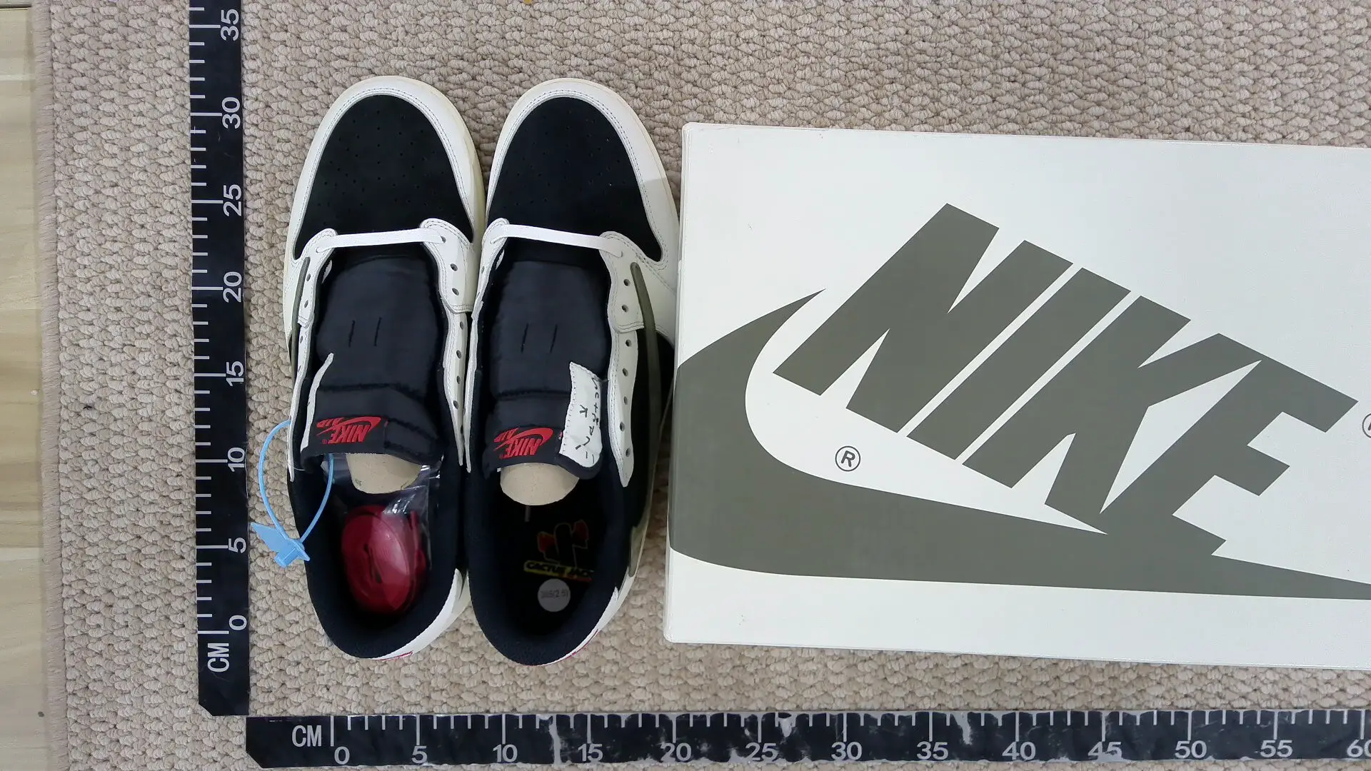 Nike Air Jordan 1 Low Travis Scott Black White
