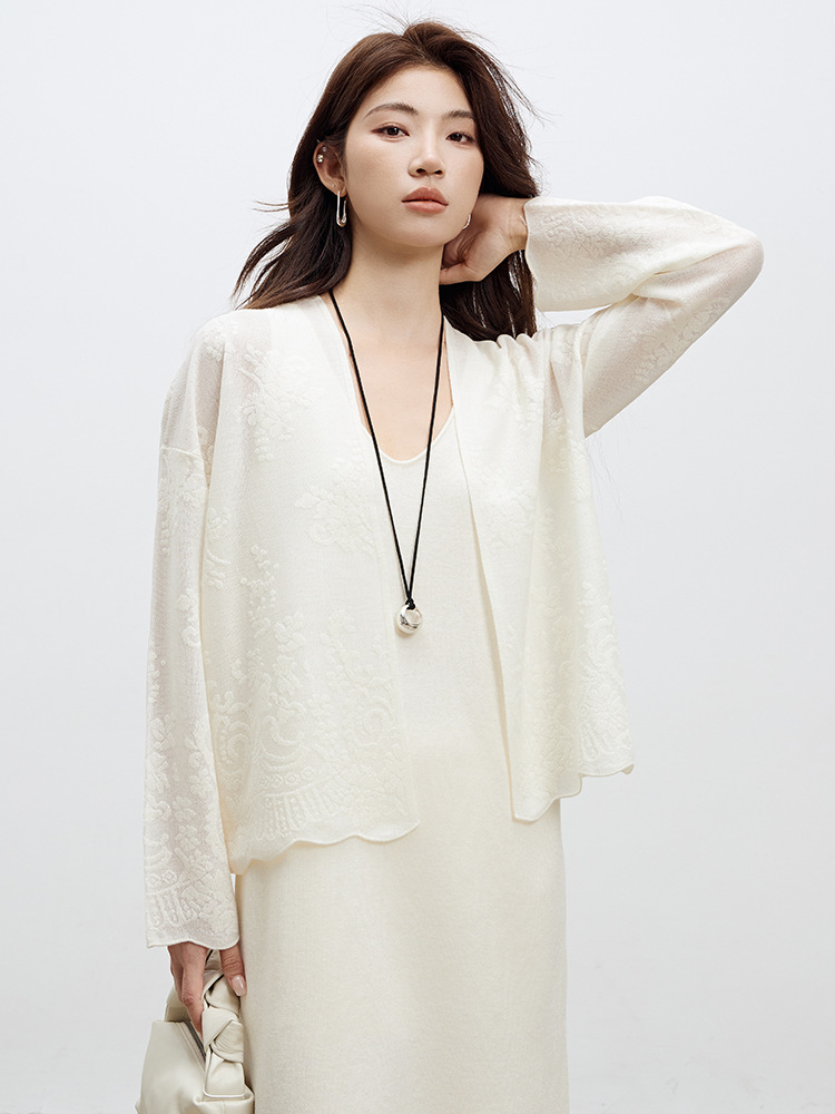Light Luxury Jacquard Wool Knit Cardigan 2026 Spring New Women's Embroidered Lace Top Early Autumn Coat