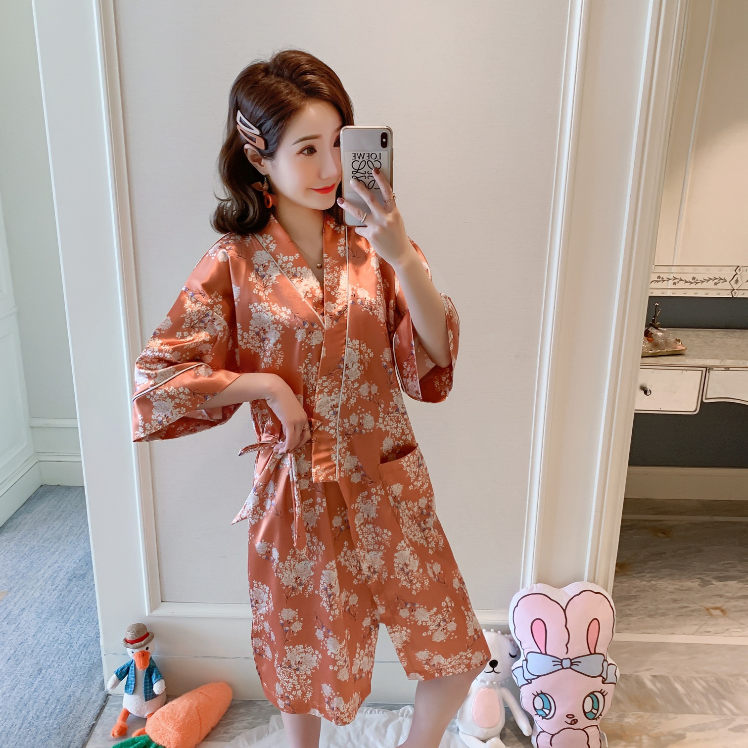 2026 Spring and Autumn Kimono Nightgown for Women, Imitation Silk Sexy Bathrobe, Silk Pajamas, Cheap Bathrobe for Hotels and Beauty Salons