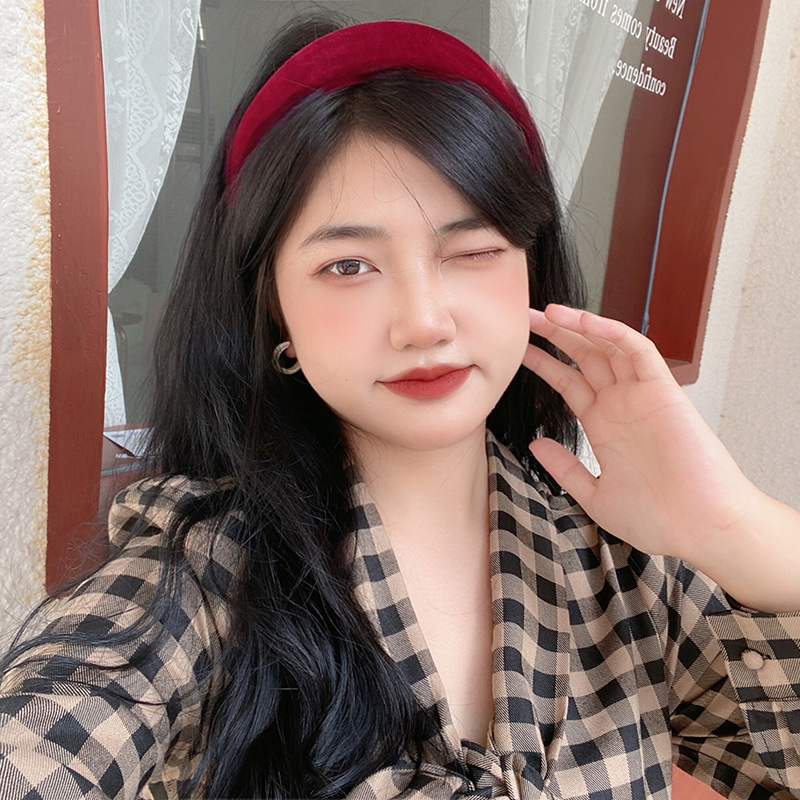 South Korea autumn and winter retro French velvet headband headband female versatile out hair accessories lns Net red hair card hair pressing