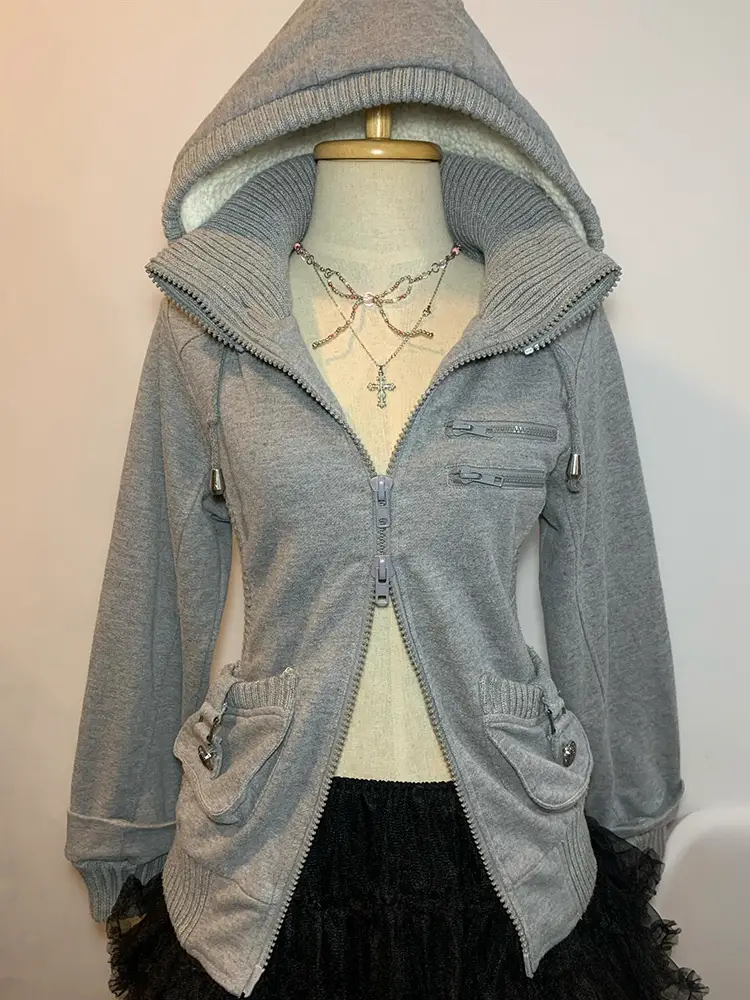 Breeze Original Vintage American Retro Gray Hooded Sweatshirt for Women, Stylish and Slimming Outerwear for Autumn
