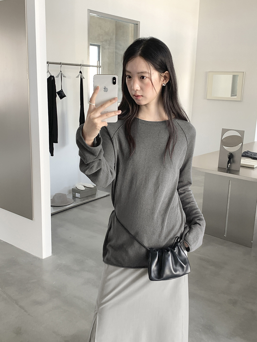 Love and Nancy Thirteen Lines 2026 Spring/Summer Soft and Slimming Lyocell Long Sleeve Knit Sweater 03750