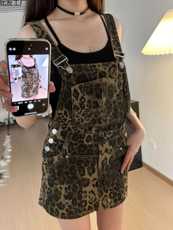 American-Style Spicy Leopard Print Denim Overalls for Women, Summer New Loose Slimming Strap Shorts Ins Trend