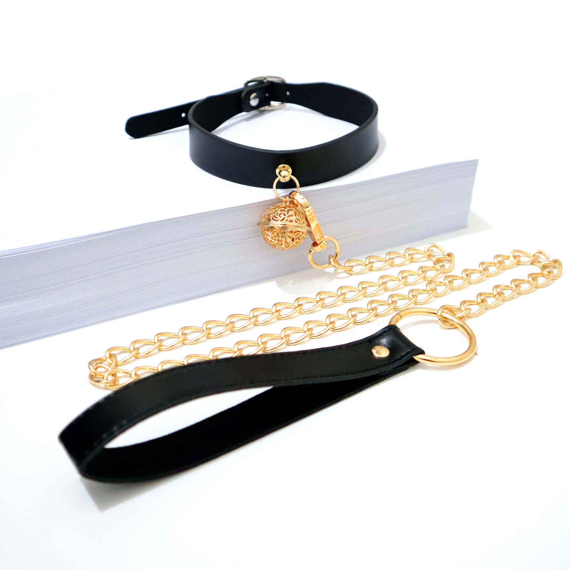 Fun sm Collar Women's Choker Bell Collar Traction Leather Bundled Slave Sex Products for Hair