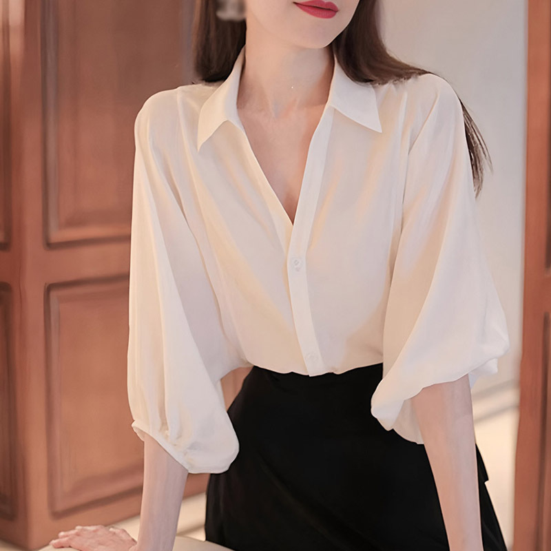 French-Style Chiffon Raglan Sleeve Shirt for Women, Summer V-Neck Design, Unique Loose-Fitting Blouse, Half-Sleeve Chic Top