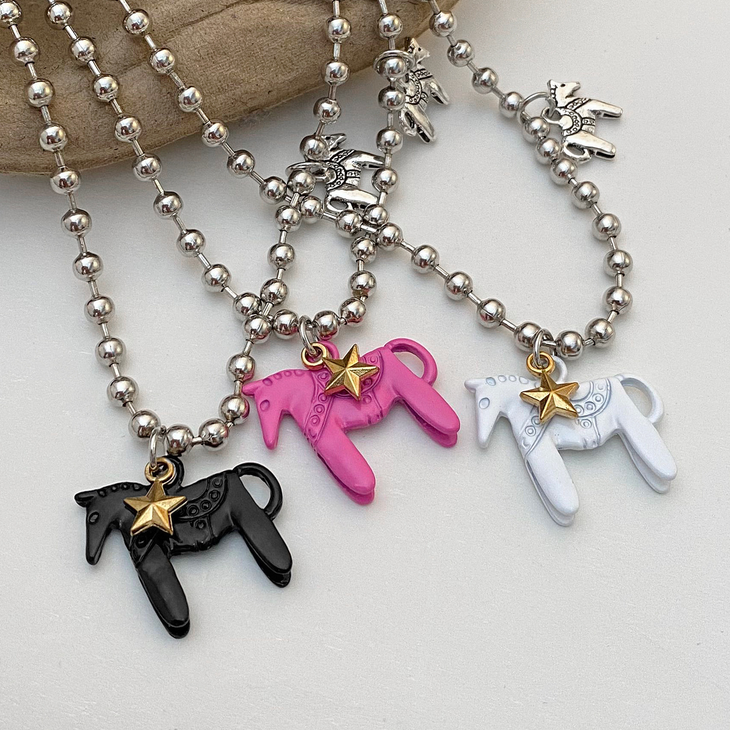 Cute and Sweet Glazed Pony Pendant Necklace Round Bead Chain Sweet Cool Fashion Versatile Pony Clavicle Chain Necklace